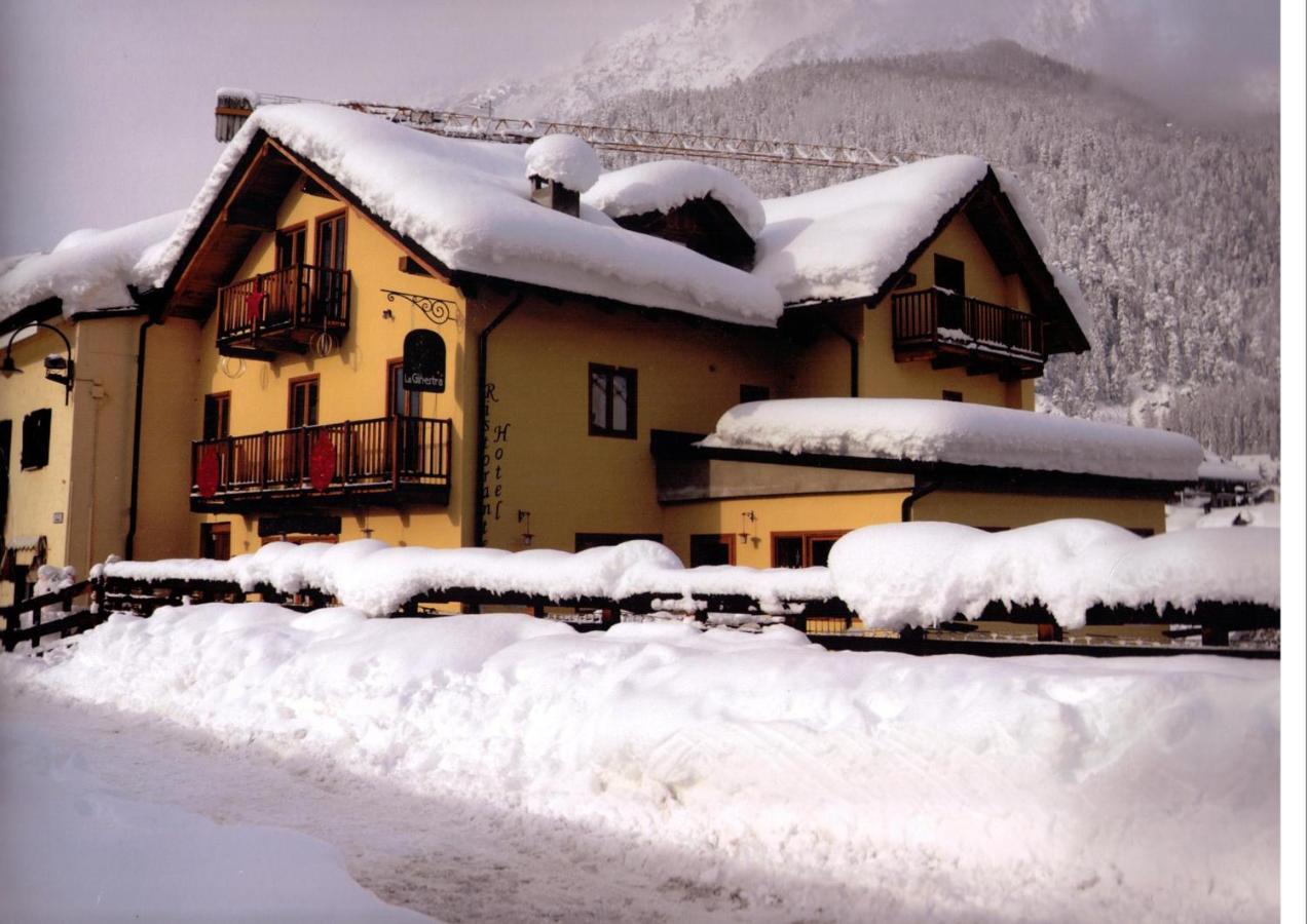 Hotel La Ginestra Чезана-Торинезе Экстерьер фото